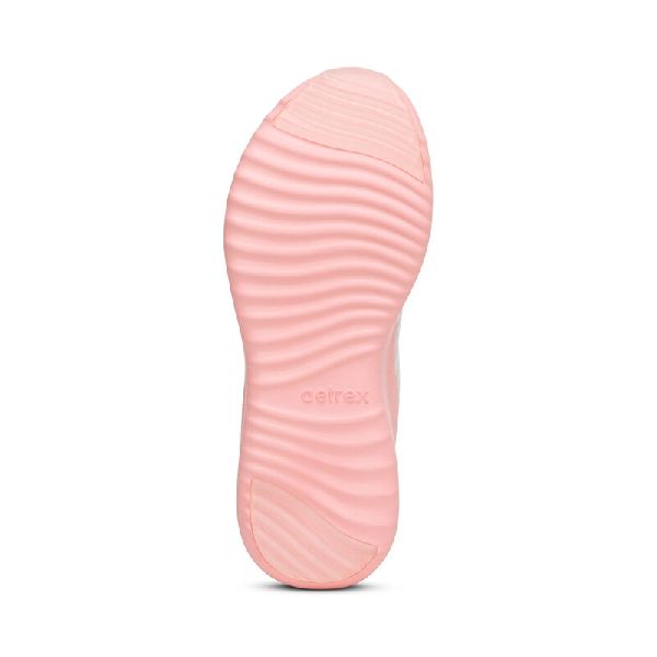 Aetrex sneaker