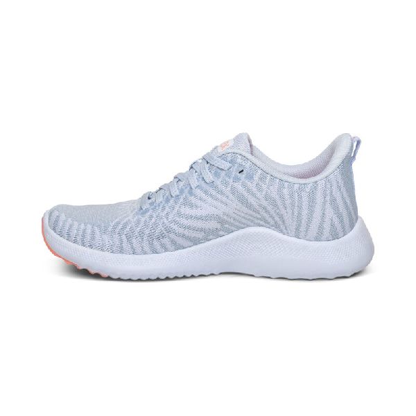 Aetrex sneaker