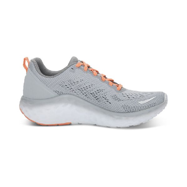 Aetrex sneaker